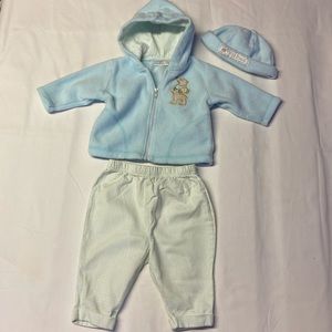 McBaby 3 piece boys outfit W/hat 0-3 mos Like New